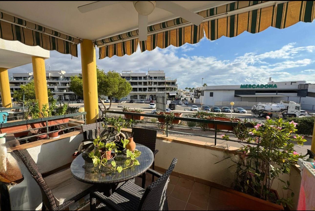 Magnífico piso cerca del centro comercial La Fuente