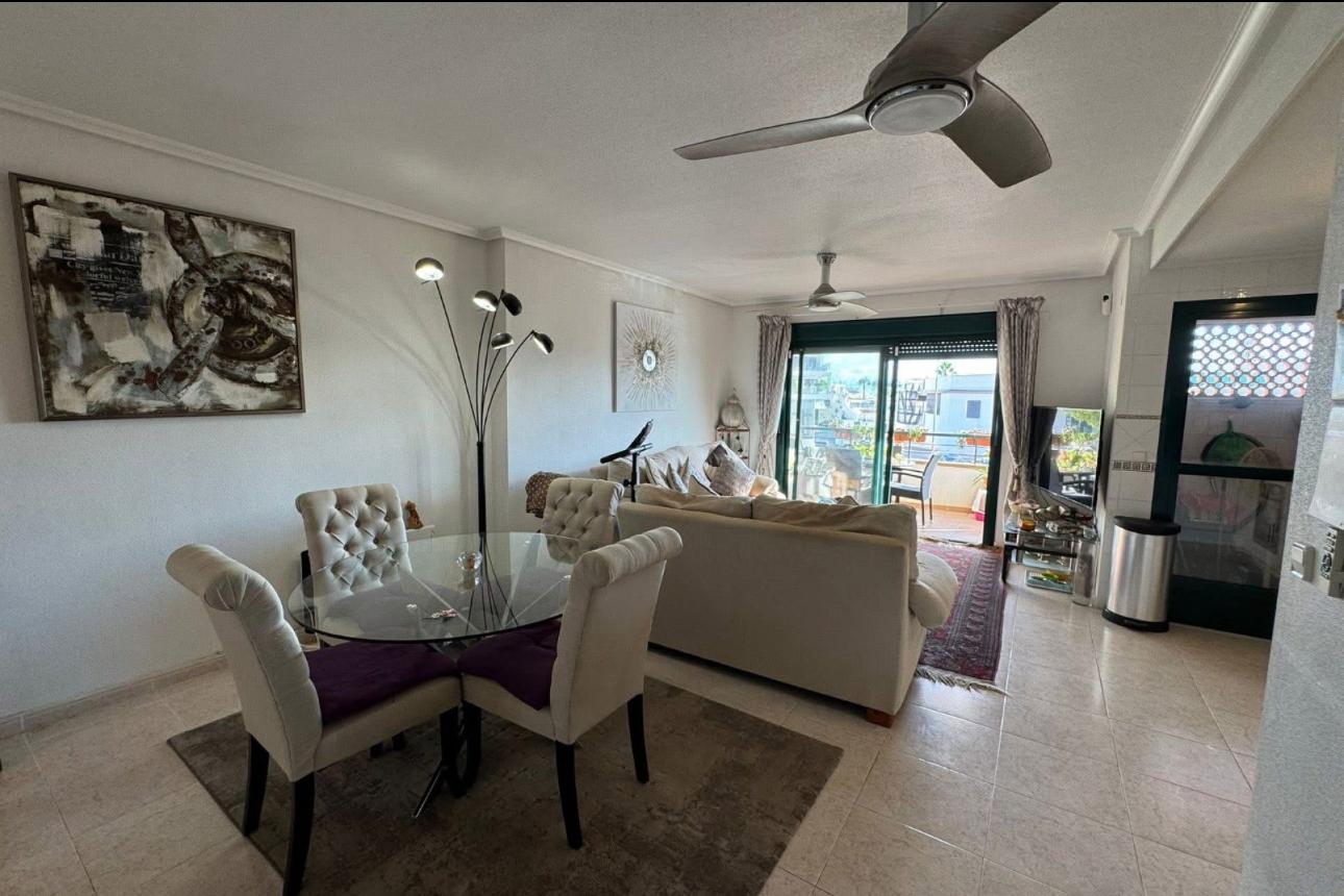 Magnífico piso cerca del centro comercial La Fuente