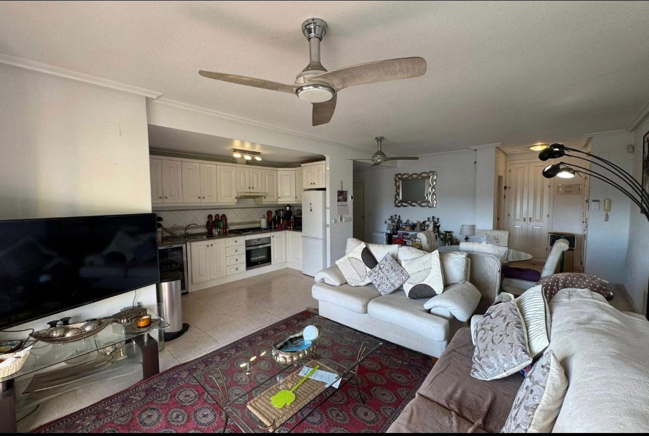 Magnífico piso cerca del centro comercial La Fuente