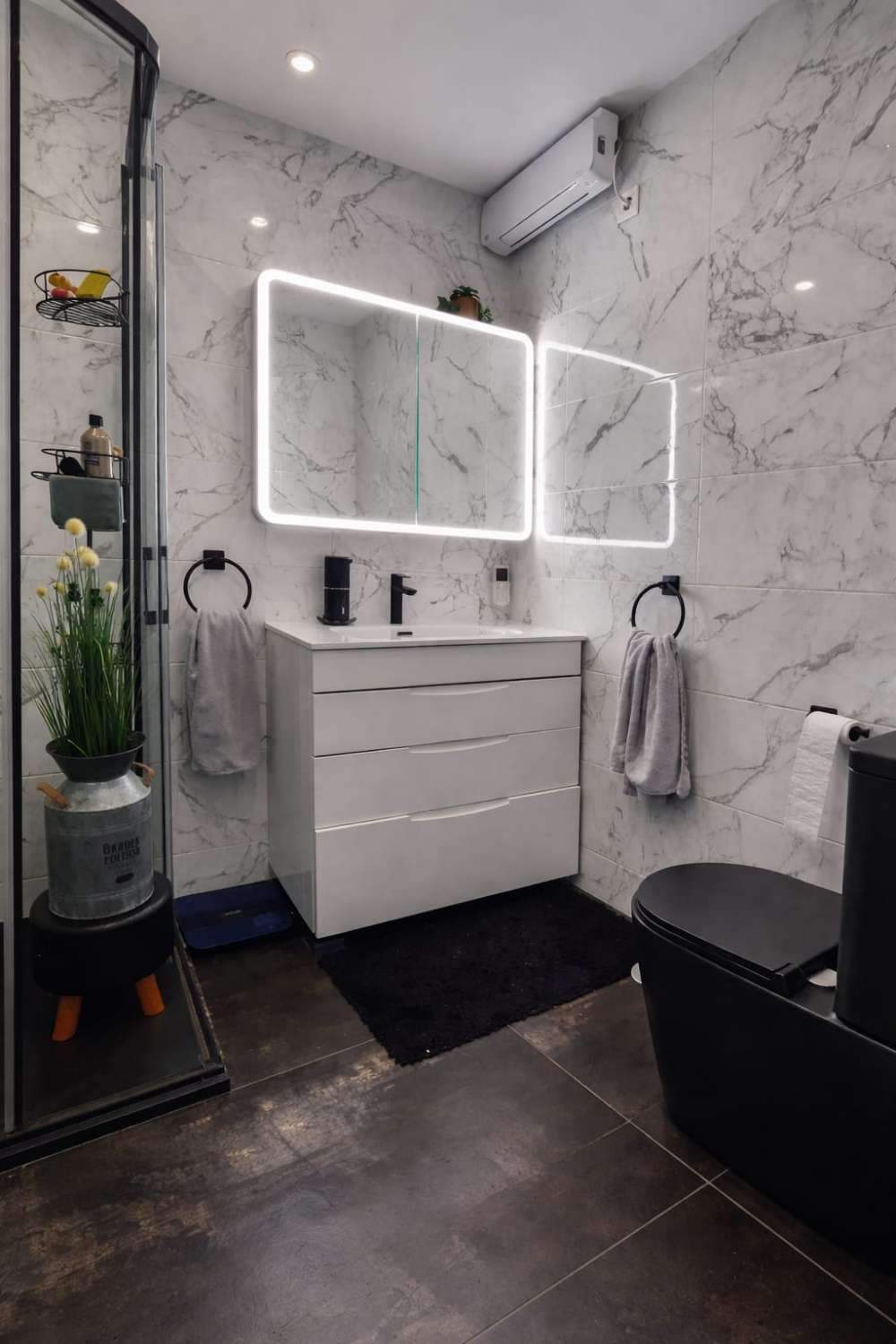 Nowoczesny dom w pobliżu centrum handlowego La Fuente