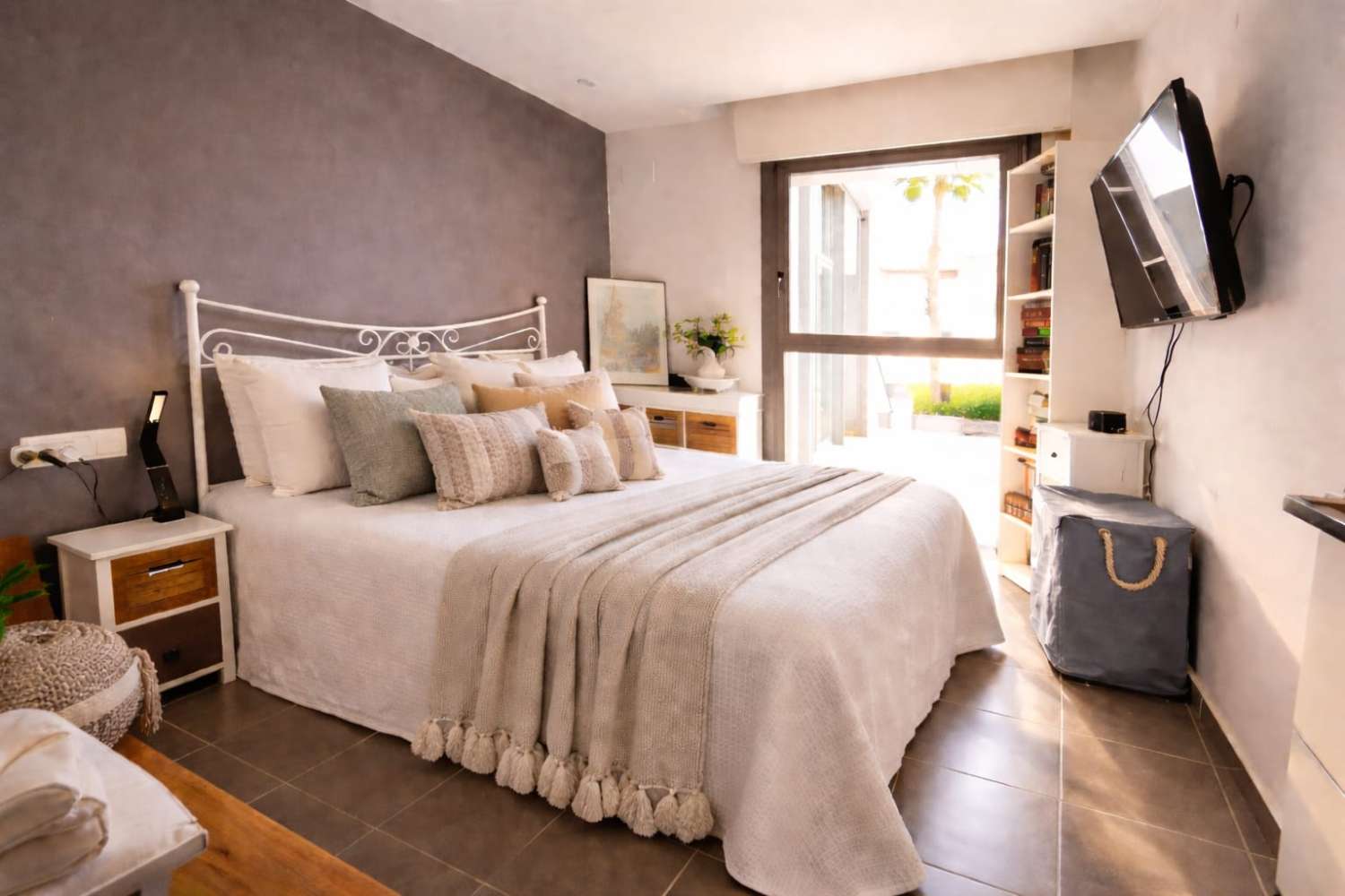 Nowoczesny dom w pobliżu centrum handlowego La Fuente