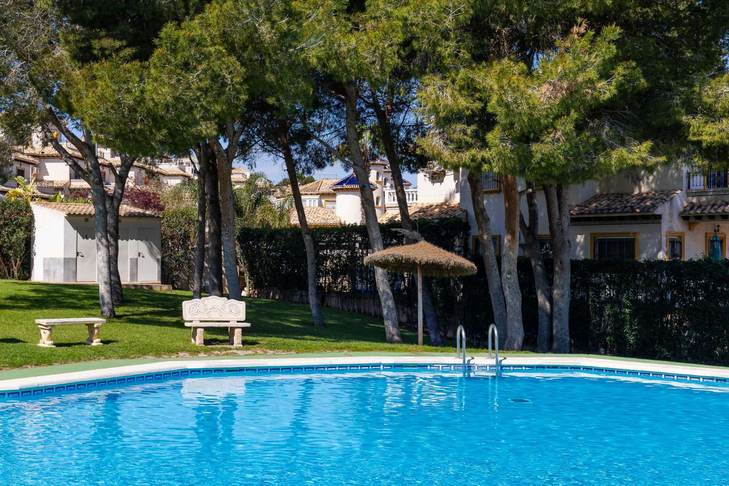 renovated apartment in Pinada Golf II – Villamartín