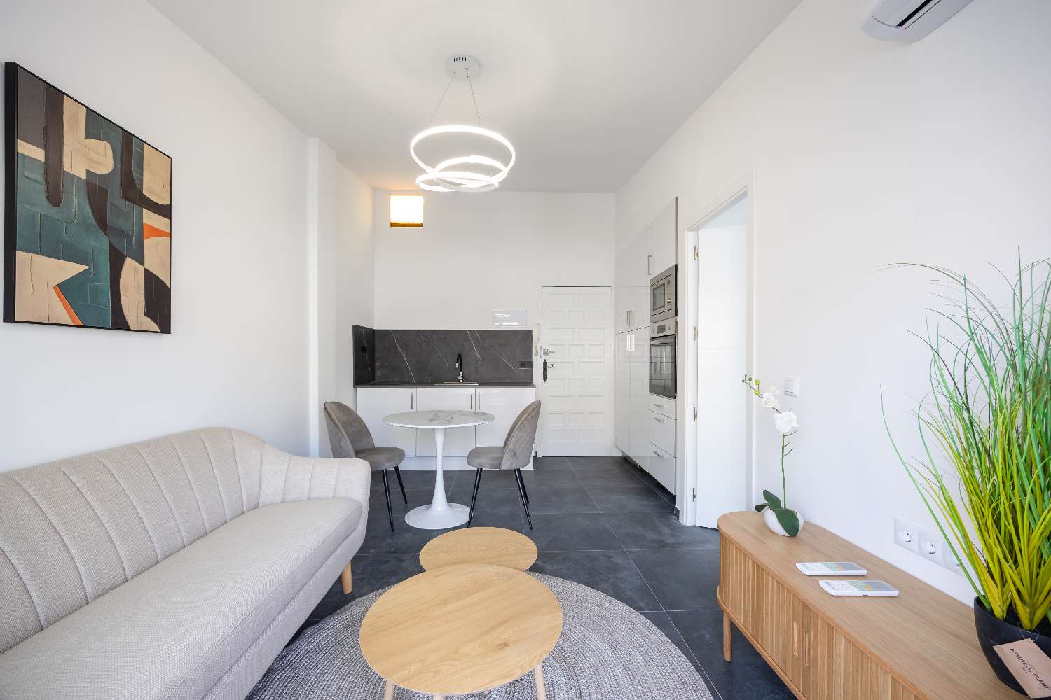 Incredible penthouse in Torrevieja, 600m from the beach