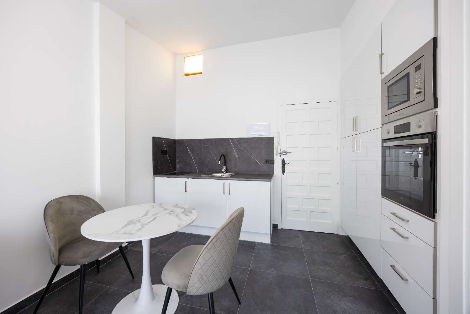 Incredible penthouse in Torrevieja, 600m from the beach