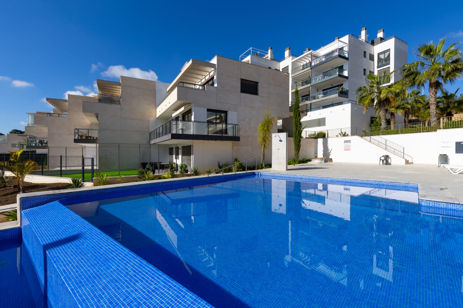 Campoamor Hills, 3-bedroom apartment with communal pool,