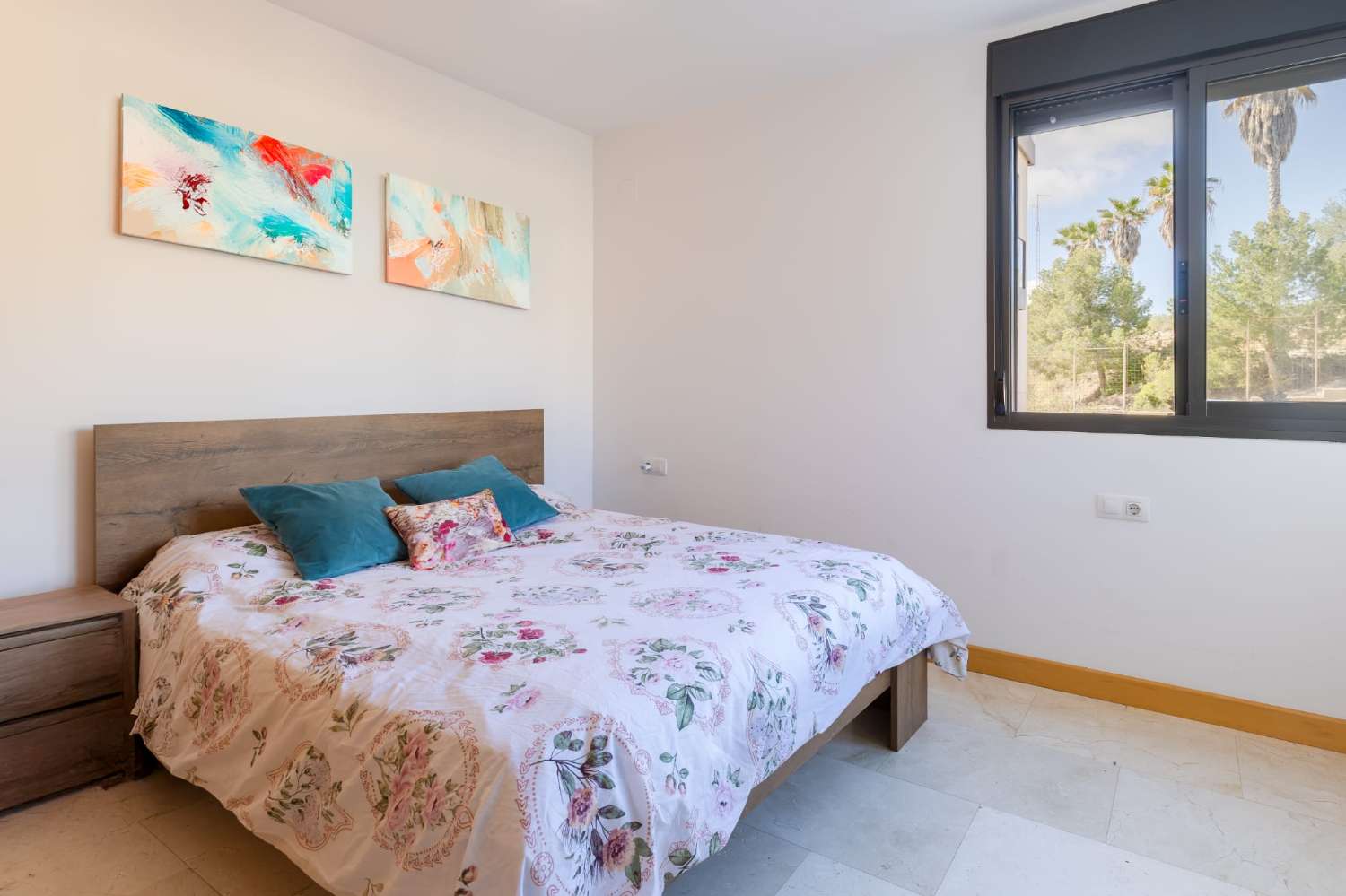 Campoamor Hills, 3-bedroom apartment with communal pool,