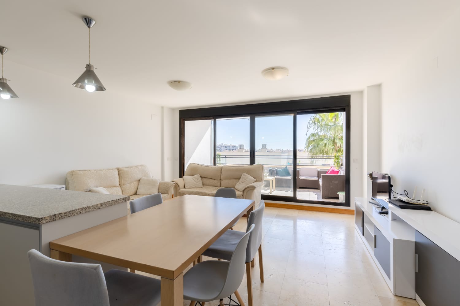Campoamor Hills, 3-bedroom apartment with communal pool,