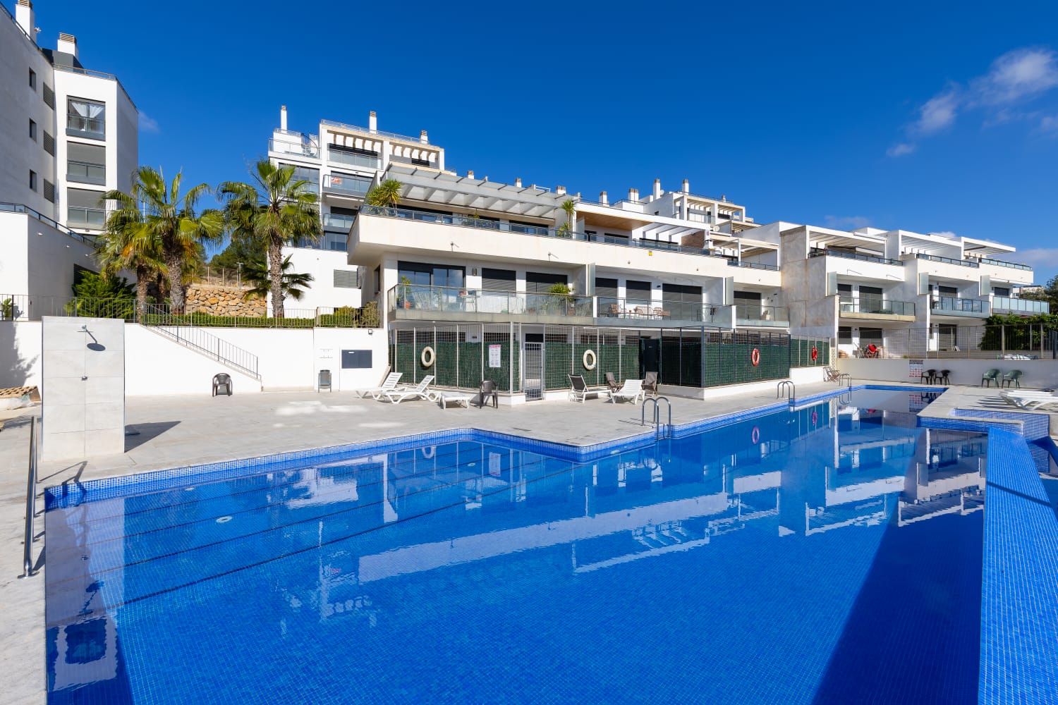 Campoamor Hills, 3-bedroom apartment with communal pool,