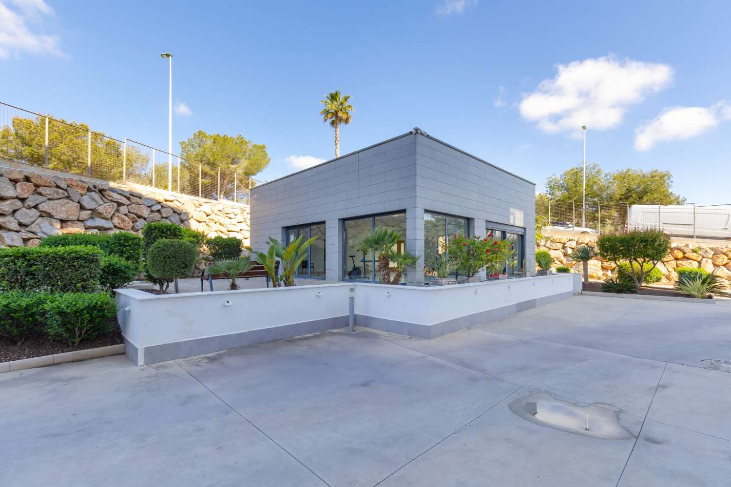 Campoamor Hills, 3-bedroom apartment with communal pool,