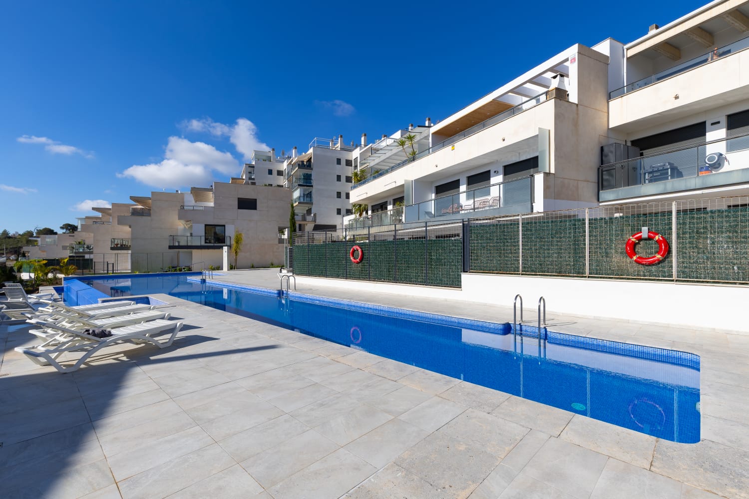 Campoamor Hills, 3-bedroom apartment with communal pool,