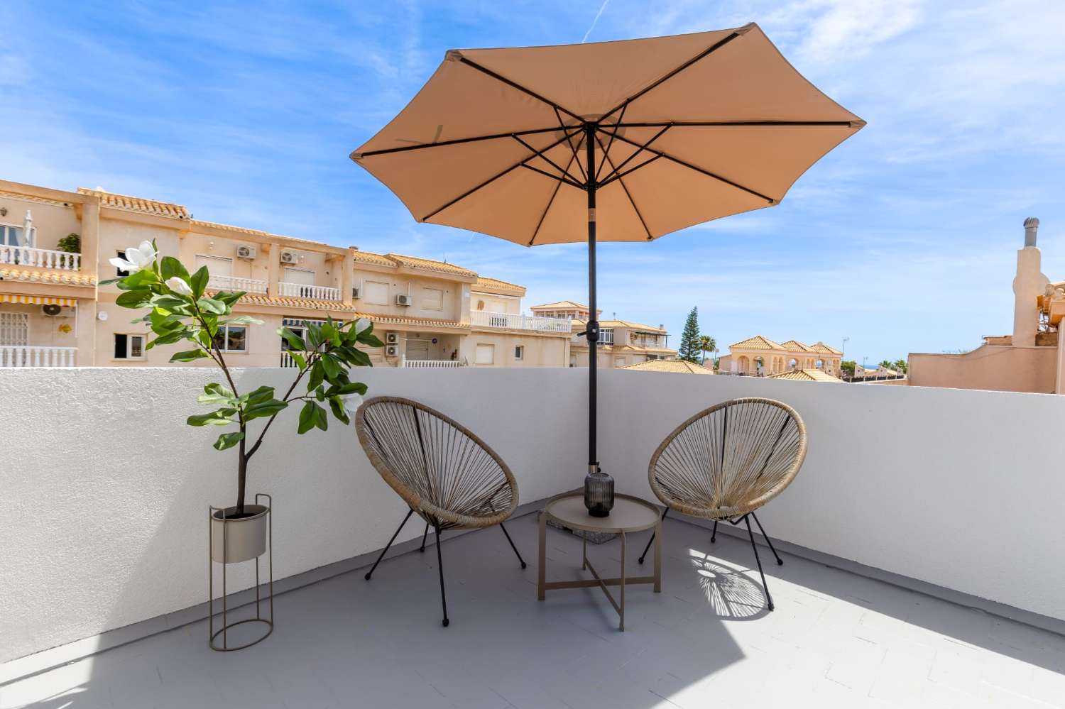 La Zenia bungalow with communal pool