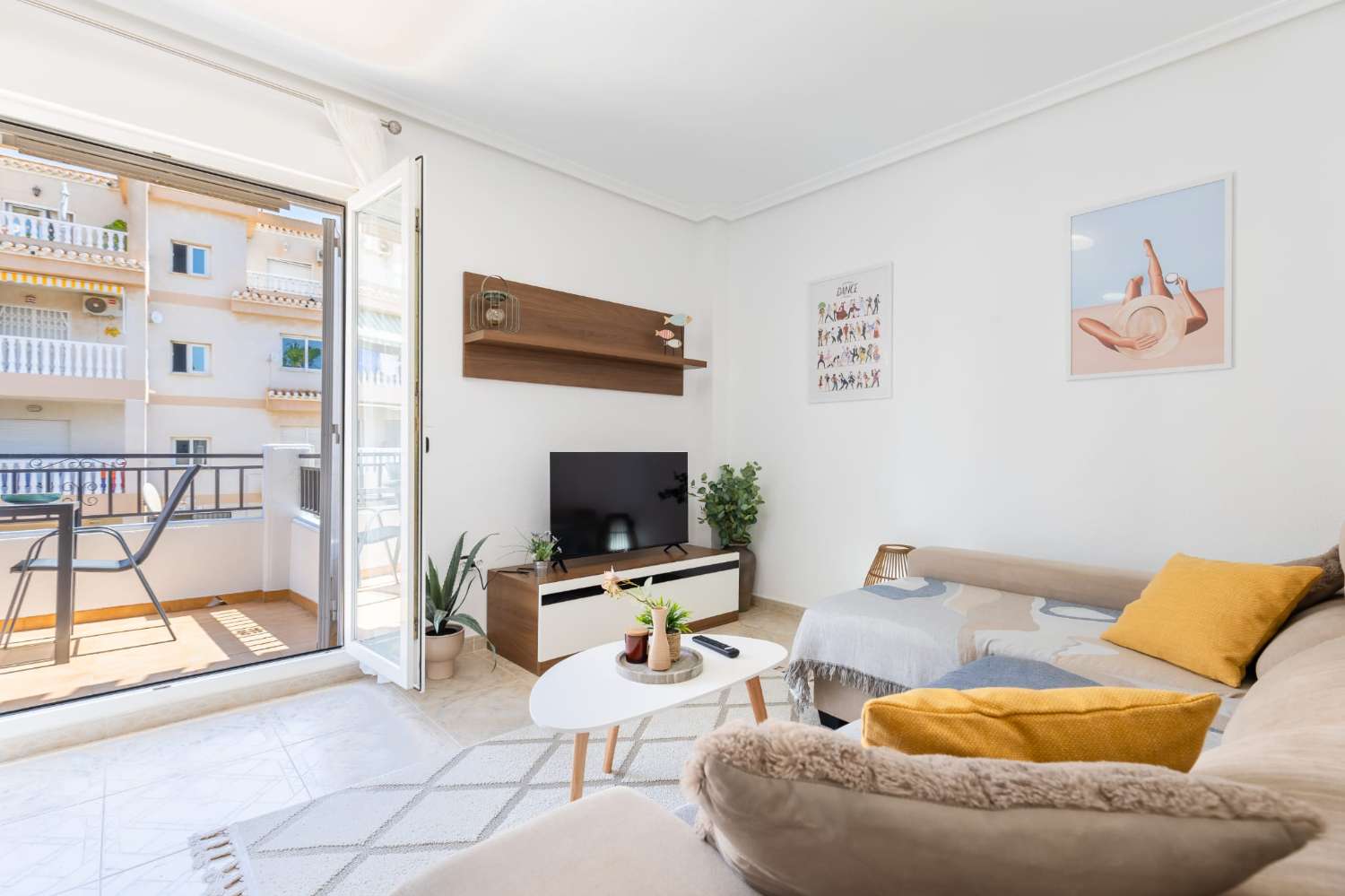 La Zenia bungalow with communal pool