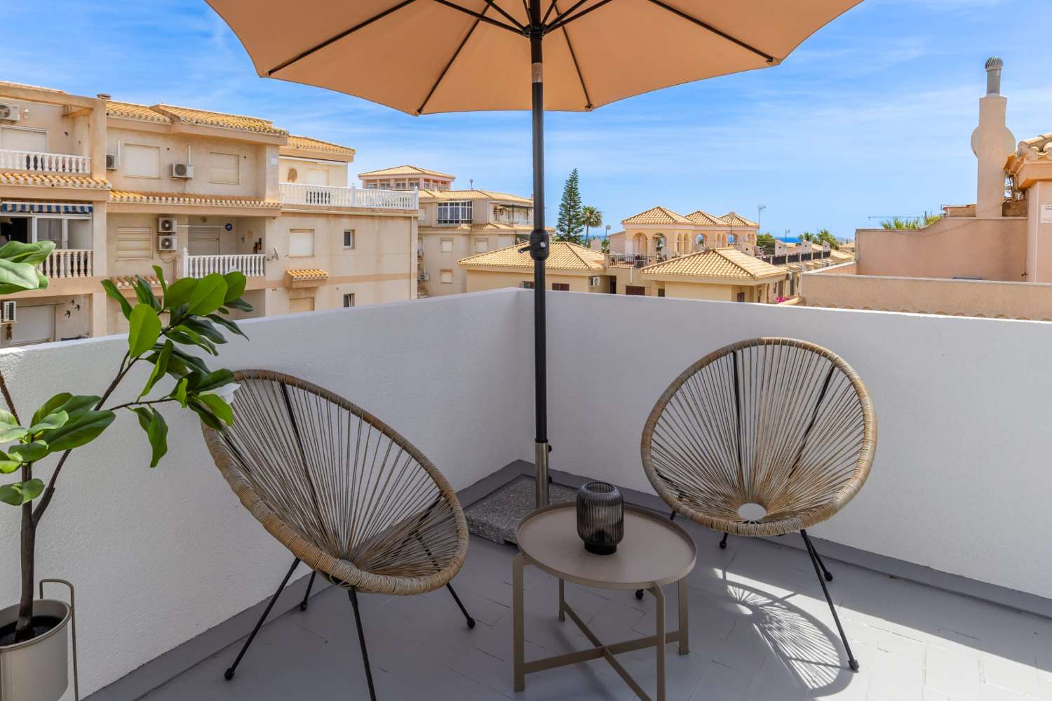 La Zenia bungalow with communal pool