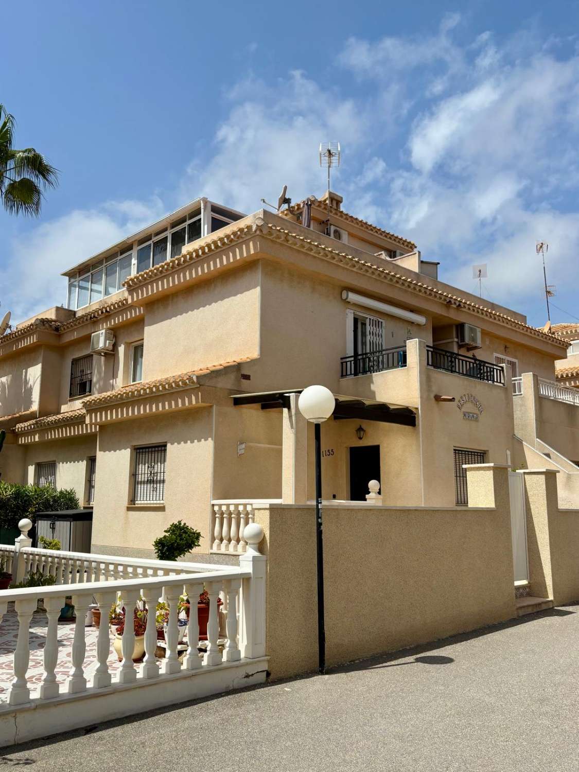 La Zenia bungalow with communal pool