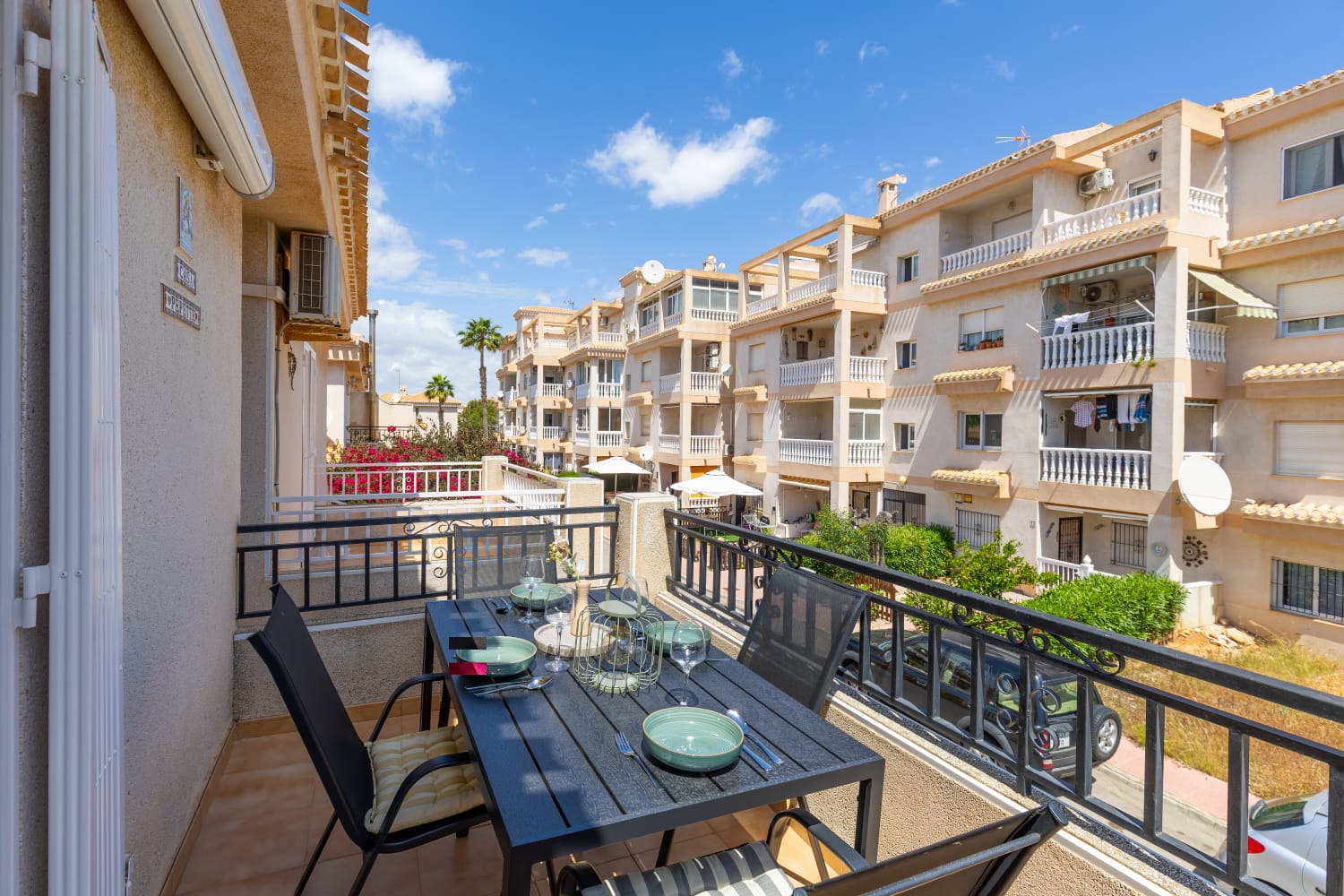 La Zenia bungalow with communal pool