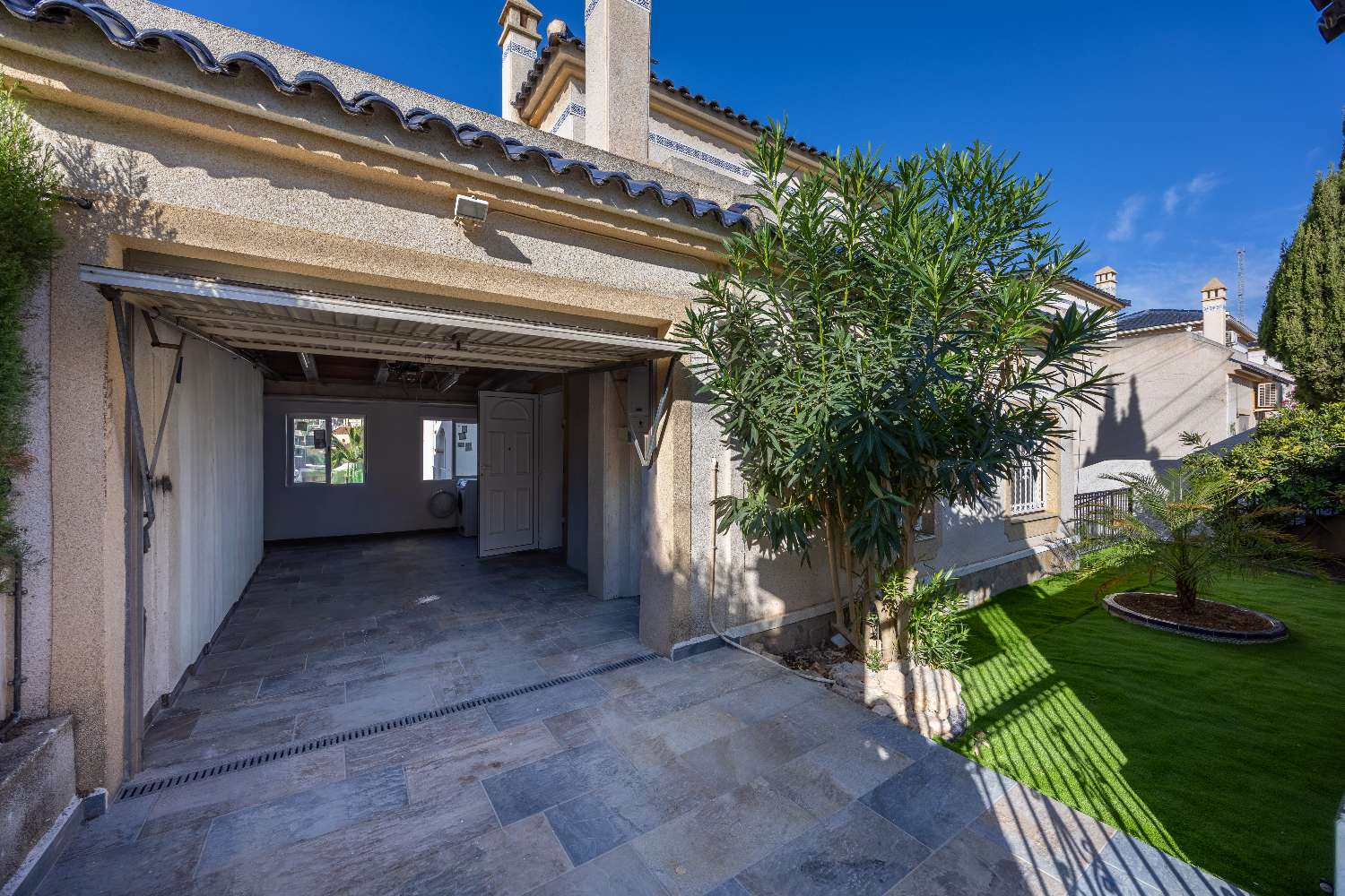 Detached villa with separate apartment – El Galán, Villamartín