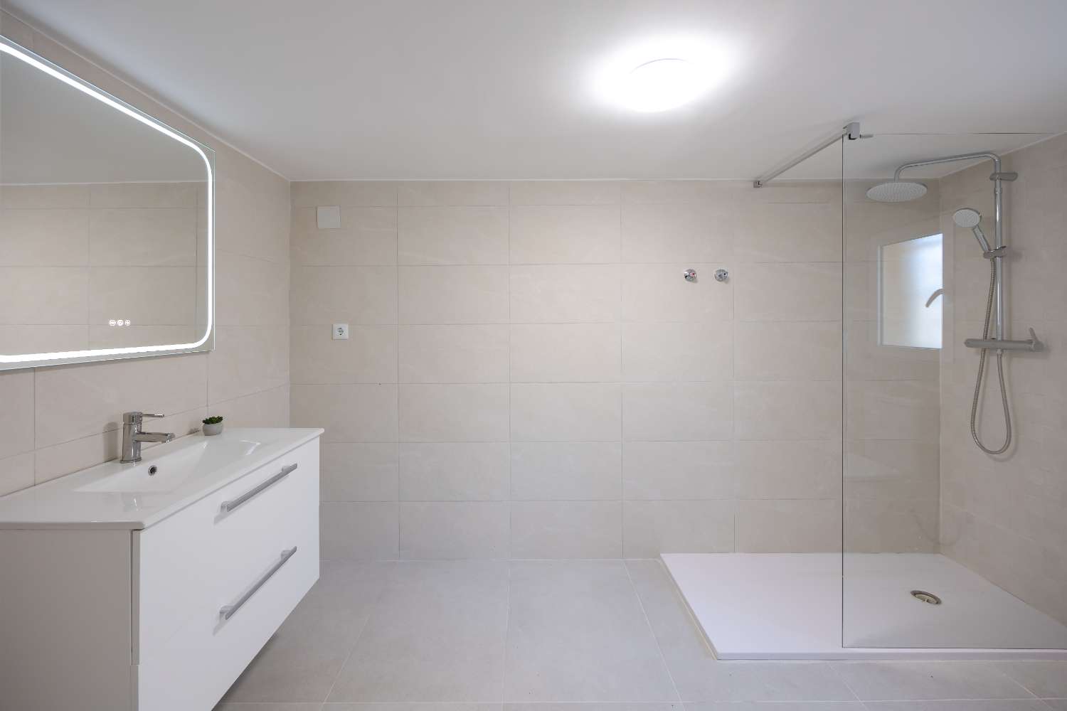 Detached villa with separate apartment – El Galán, Villamartín