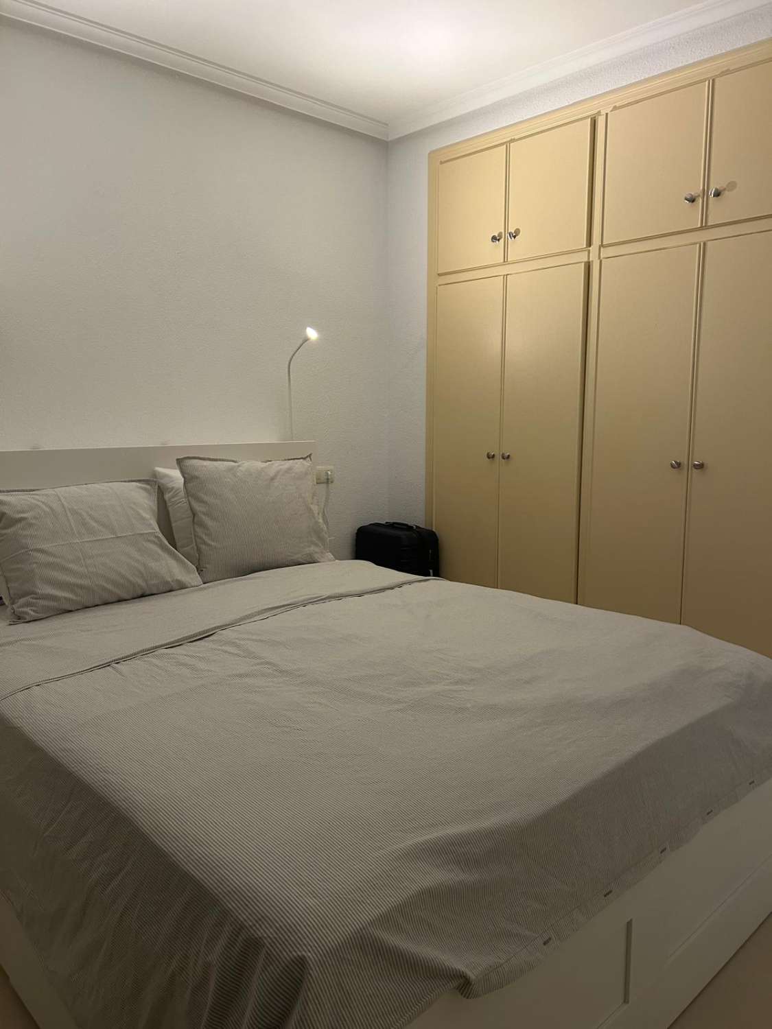 Grande villa individuelle entièrement rénovée à Villamartin.