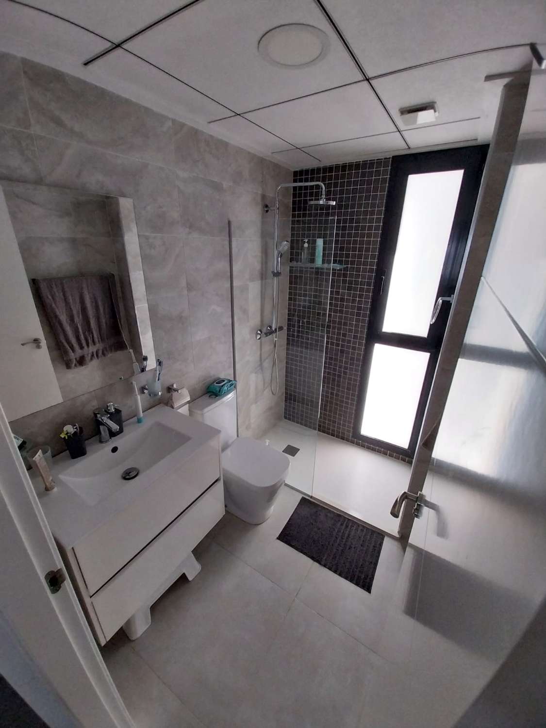 Villa moderne de 6 chambres avec piscine privée à Playa Flamenca/Villamartin.
