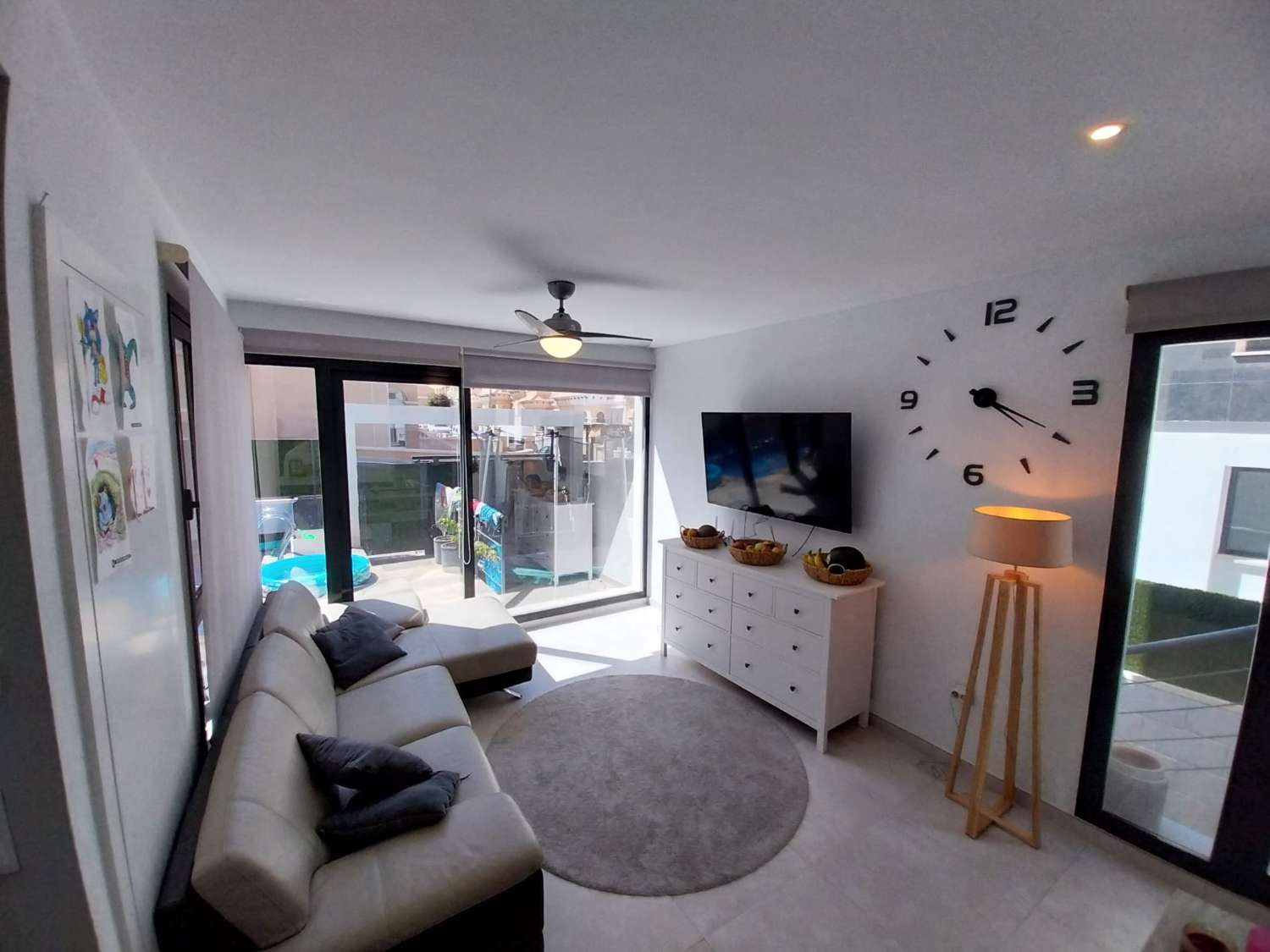 Villa moderne de 6 chambres avec piscine privée à Playa Flamenca/Villamartin.