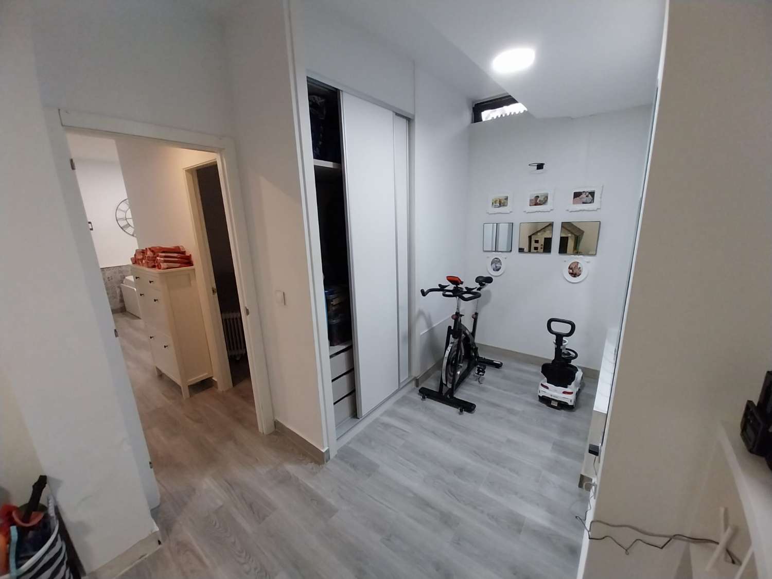 Villa moderne de 6 chambres avec piscine privée à Playa Flamenca/Villamartin.