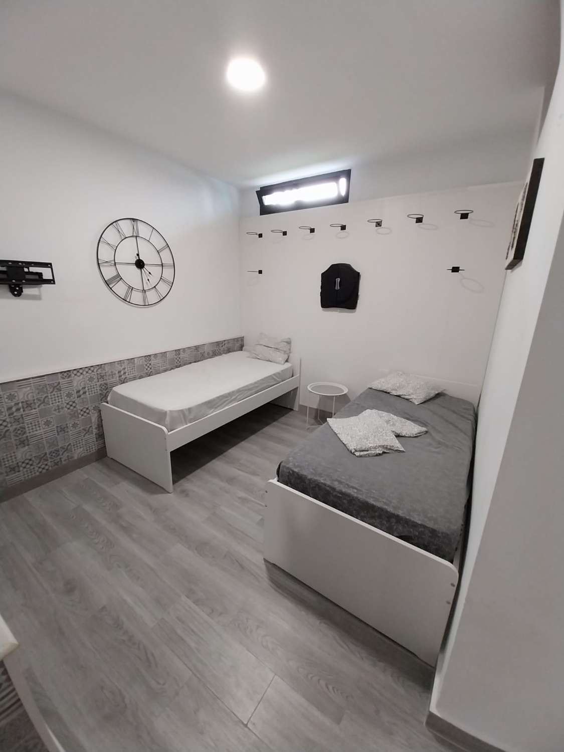 Villa moderne de 6 chambres avec piscine privée à Playa Flamenca/Villamartin.