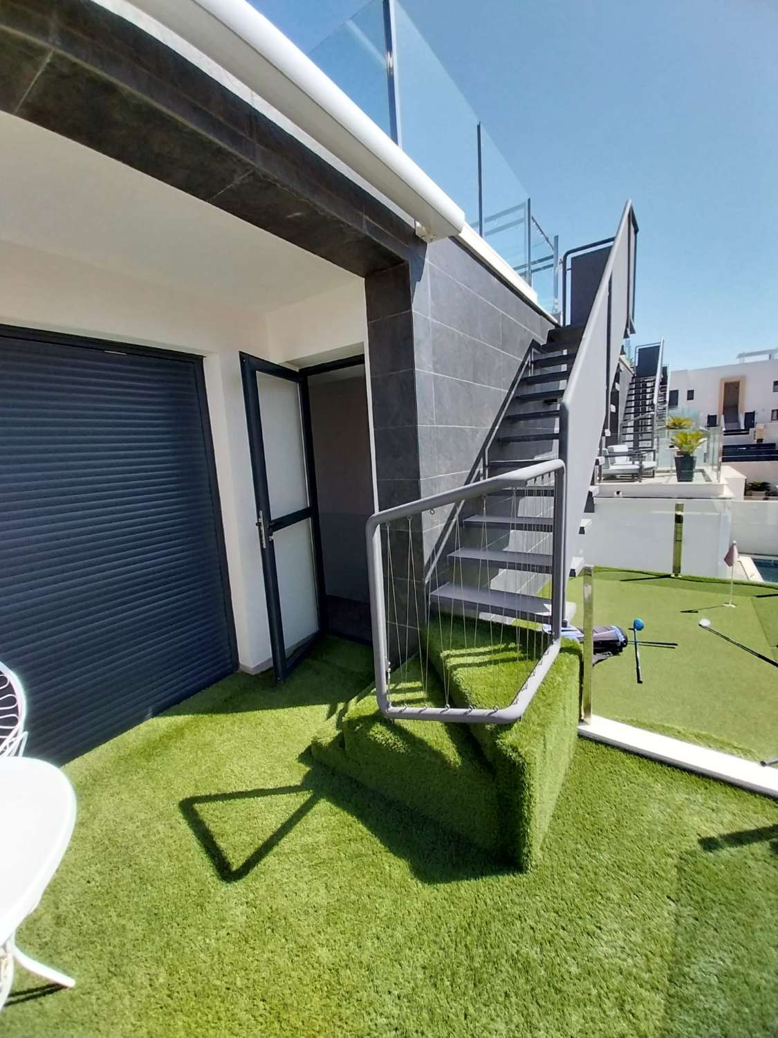 Villa moderne de 6 chambres avec piscine privée à Playa Flamenca/Villamartin.