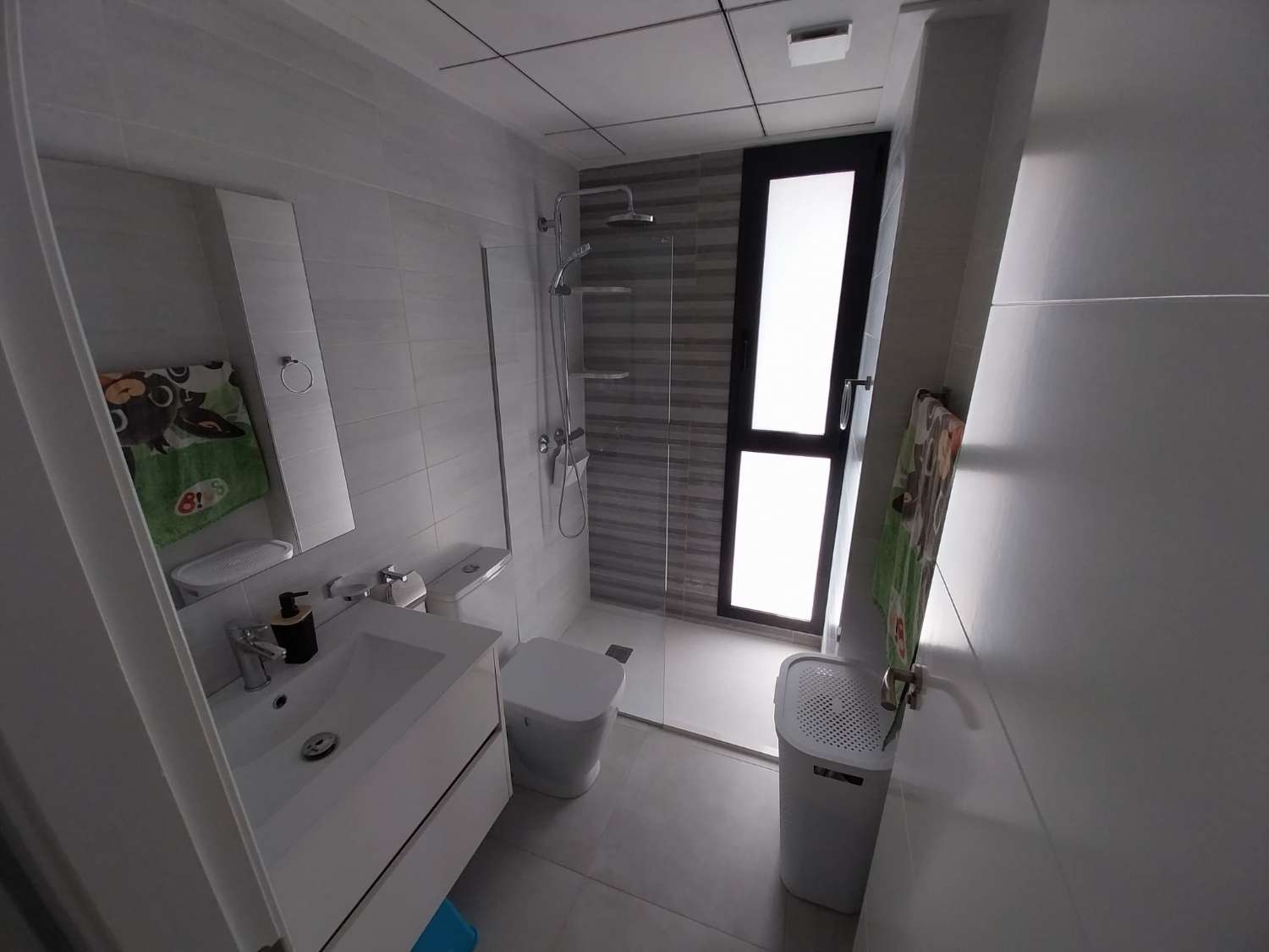 Villa moderne de 6 chambres avec piscine privée à Playa Flamenca/Villamartin.