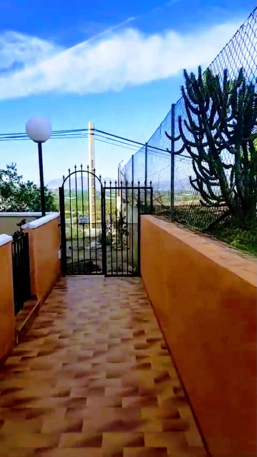 Maison de ville rénovée à Algorfa