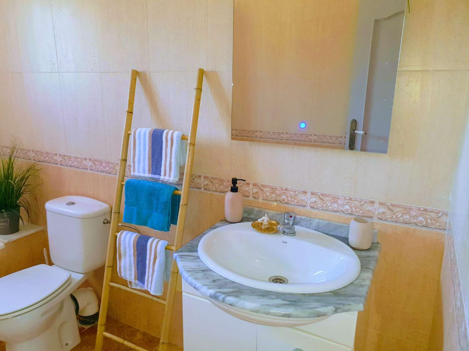 Maison de ville rénovée à Algorfa