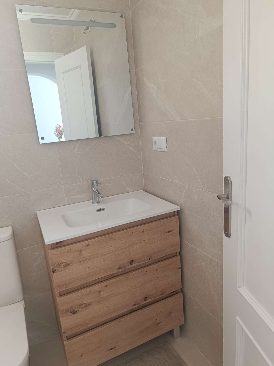Fully Renovated Ground Floor Bungalow in La Florida