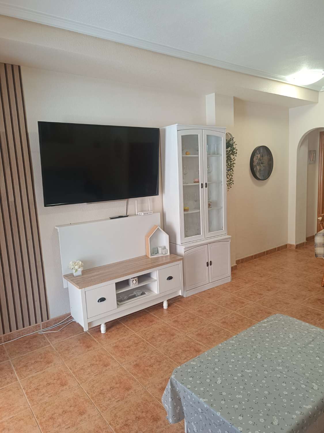 Vendu/Superbe maison de ville rénovée avec garage et solarium à Punta Prima