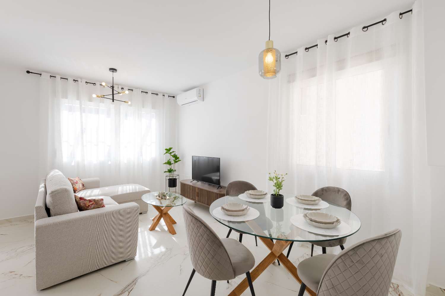 Fantastique villa complètement rénovée avec piscine privée et appartement séparé