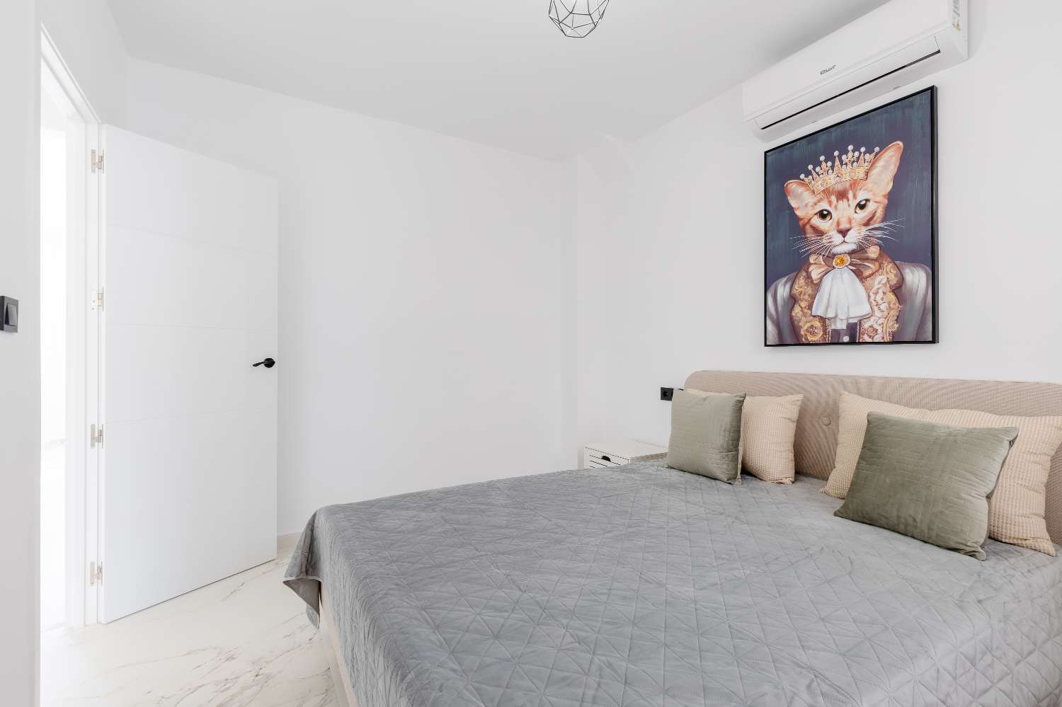 Fantastique villa complètement rénovée avec piscine privée et appartement séparé