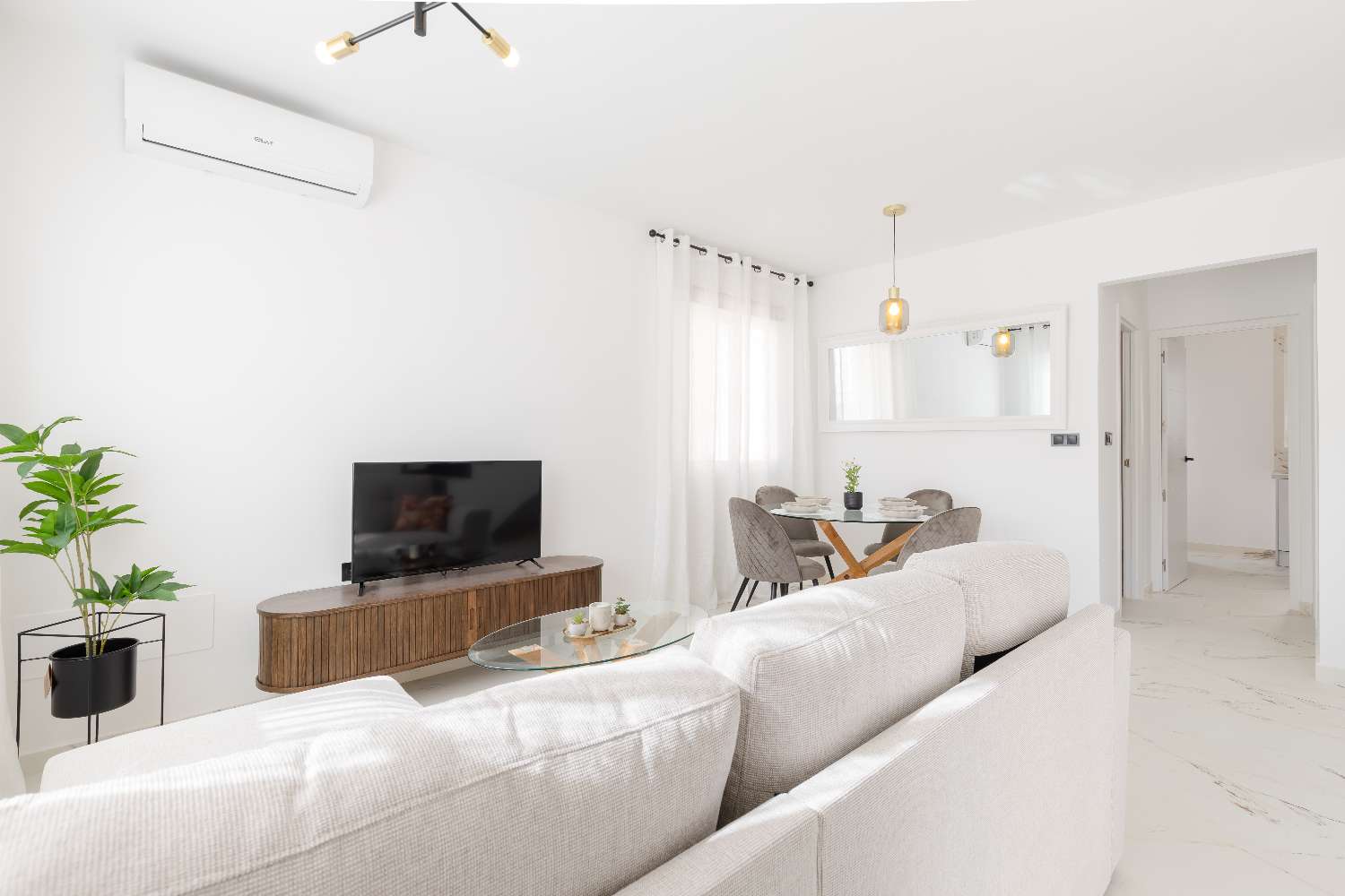 Fantastique villa complètement rénovée avec piscine privée et appartement séparé