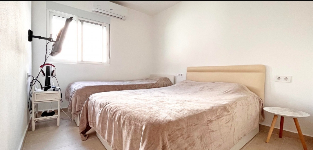 OFFRE! Villa jumelée moderne et rénovée à Playa Flamenca
