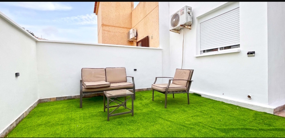 OFFRE! Villa jumelée moderne et rénovée à Playa Flamenca