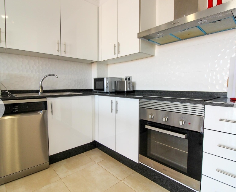 Charmant bungalow au rez-de-chaussée à Lomas de Cabo Roig
