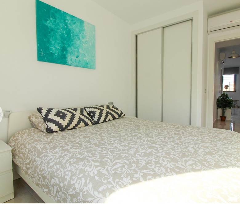 Charmant bungalow au rez-de-chaussée à Lomas de Cabo Roig