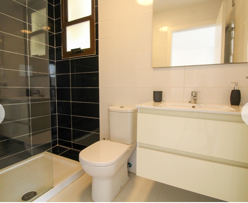 Charmant bungalow au rez-de-chaussée à Lomas de Cabo Roig