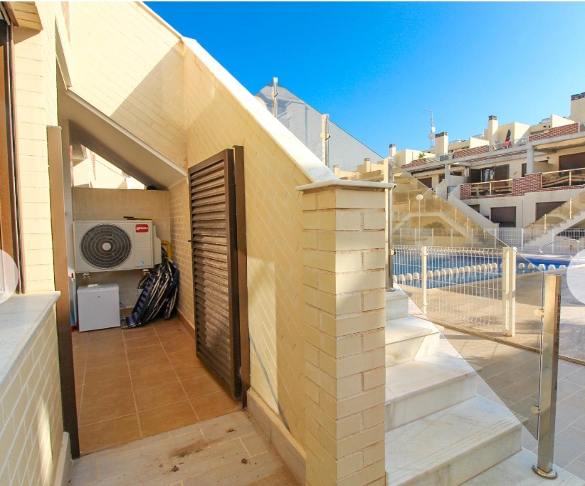 Charmant bungalow au rez-de-chaussée à Lomas de Cabo Roig