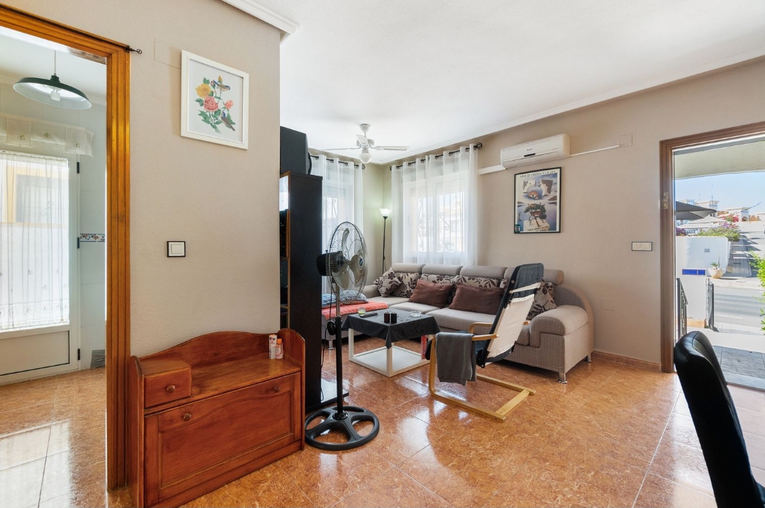 BEAUTIFUL QUAD IN DREAM HILLS, ORIHUELA COSTA AREA!