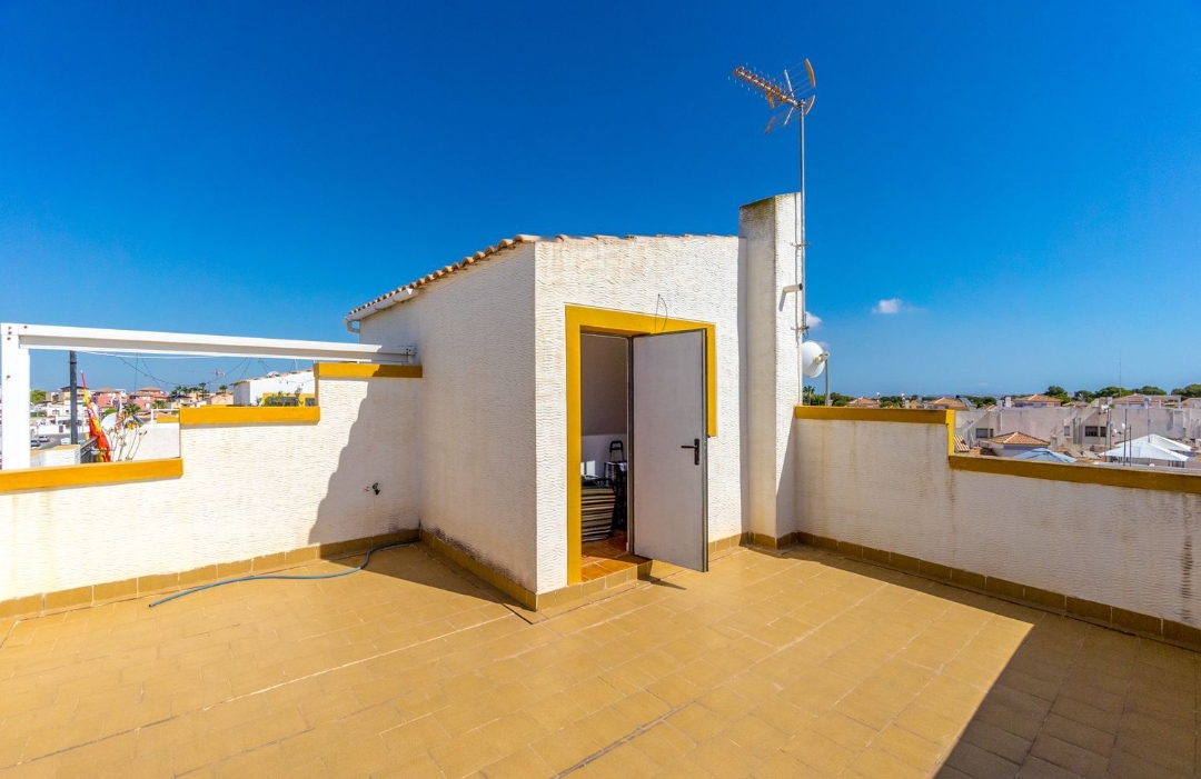 BEAUTIFUL QUAD IN DREAM HILLS, ORIHUELA COSTA AREA!