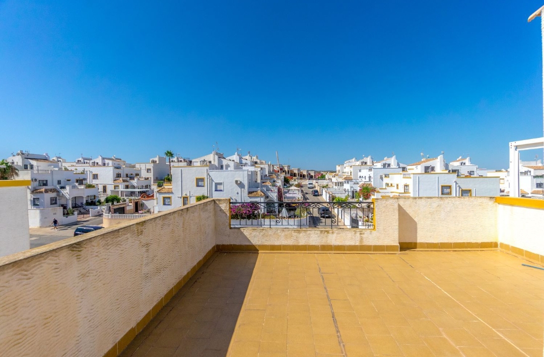 BEAUTIFUL QUAD IN DREAM HILLS, ORIHUELA COSTA AREA!