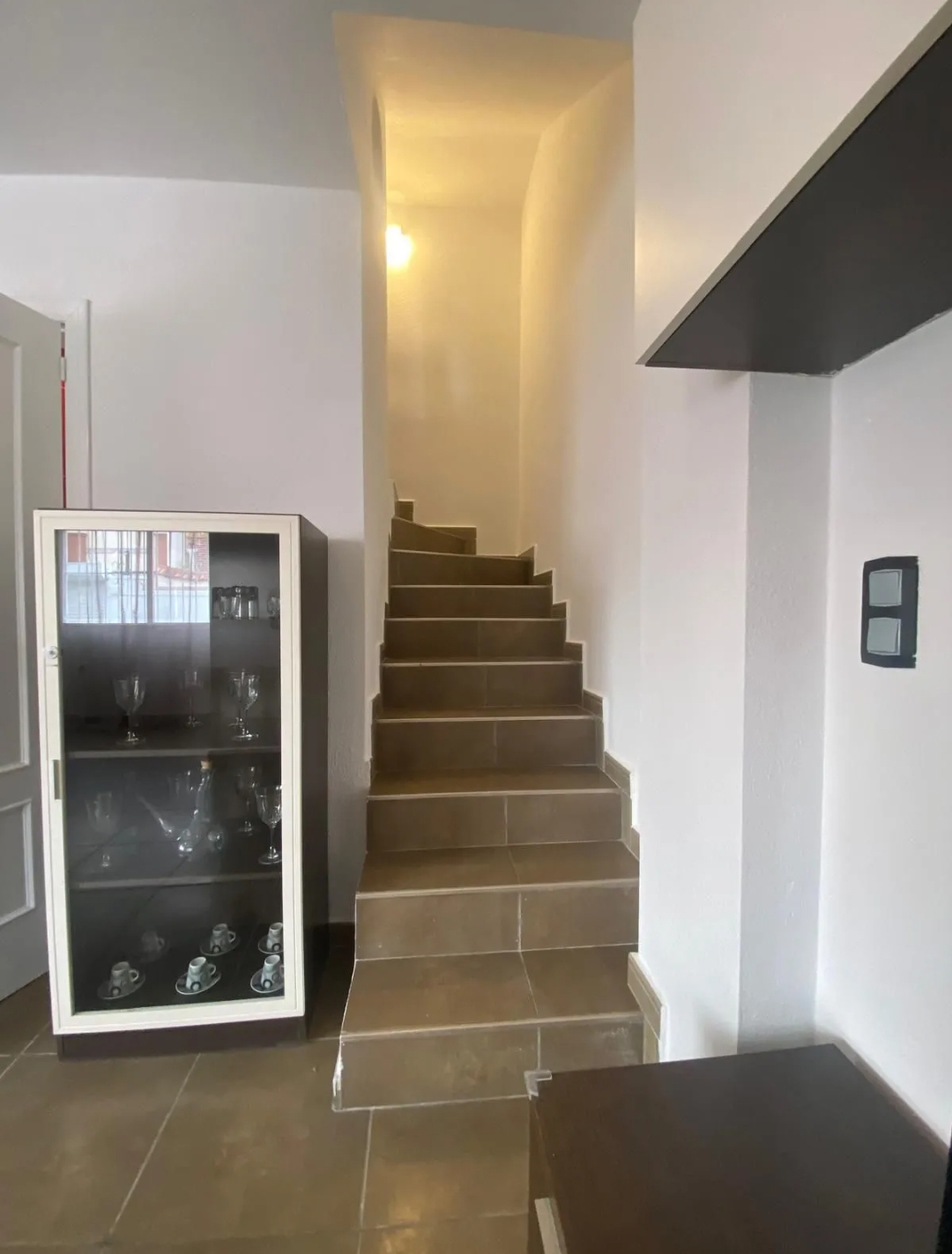 SPECIAL OFFER! Renovated 3-Bedroom Quad Villa in Los Altos