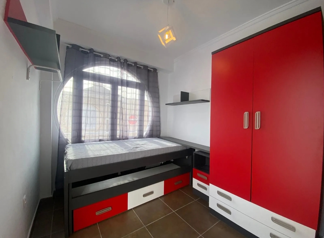 SPECIAL OFFER! Renovated 3-Bedroom Quad Villa in Los Altos