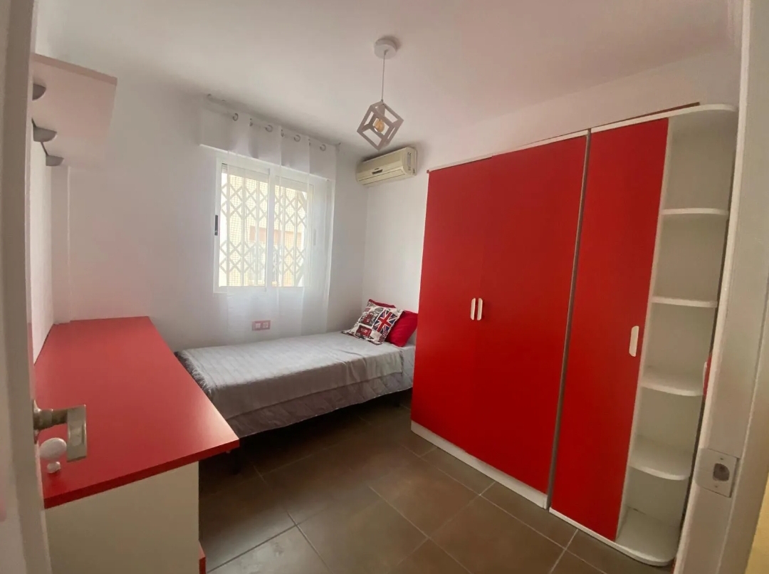 SPECIAL OFFER! Renovated 3-Bedroom Quad Villa in Los Altos