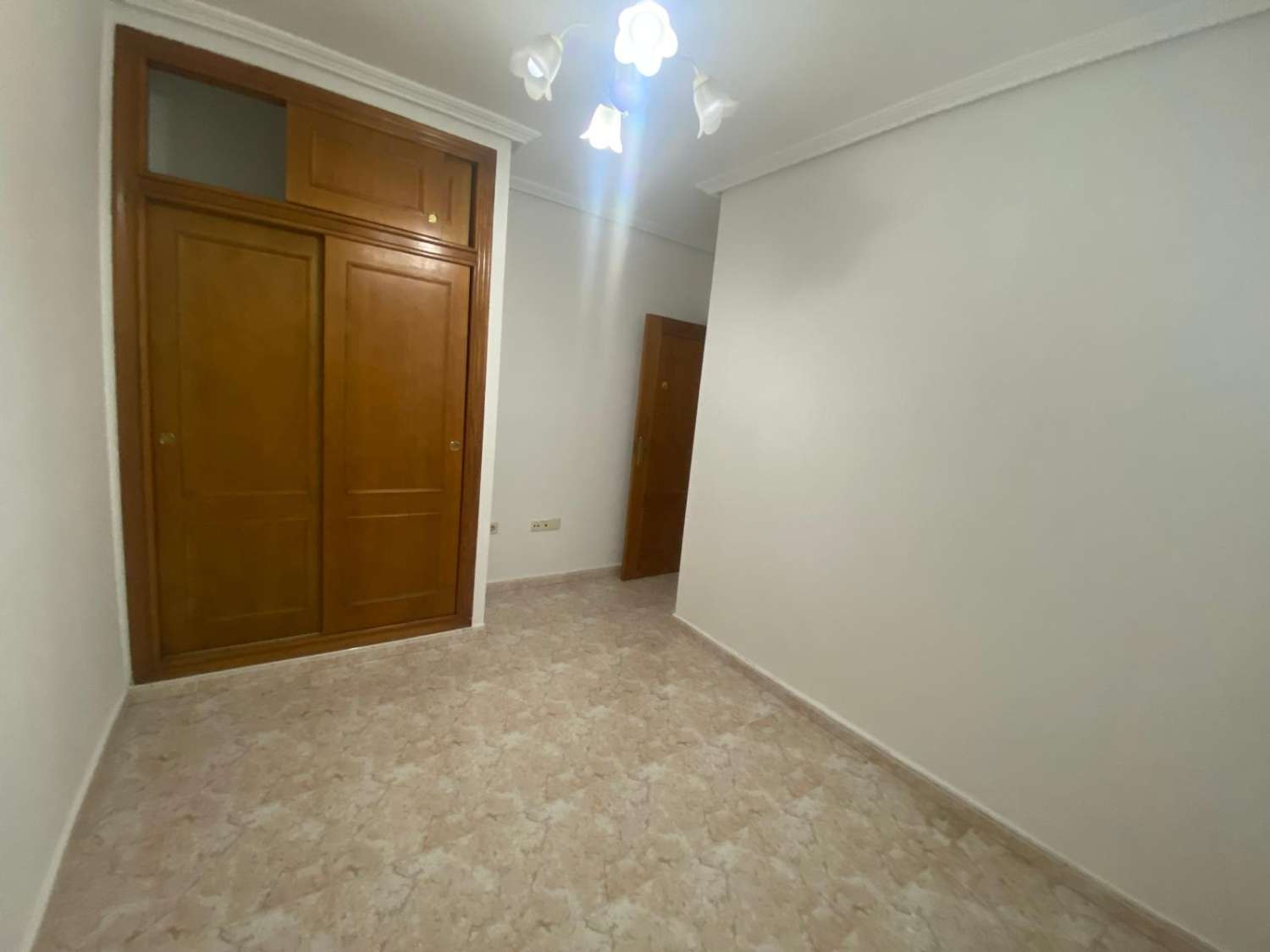 OFFRE. Villa individuelle près de la mer à Punta Prima