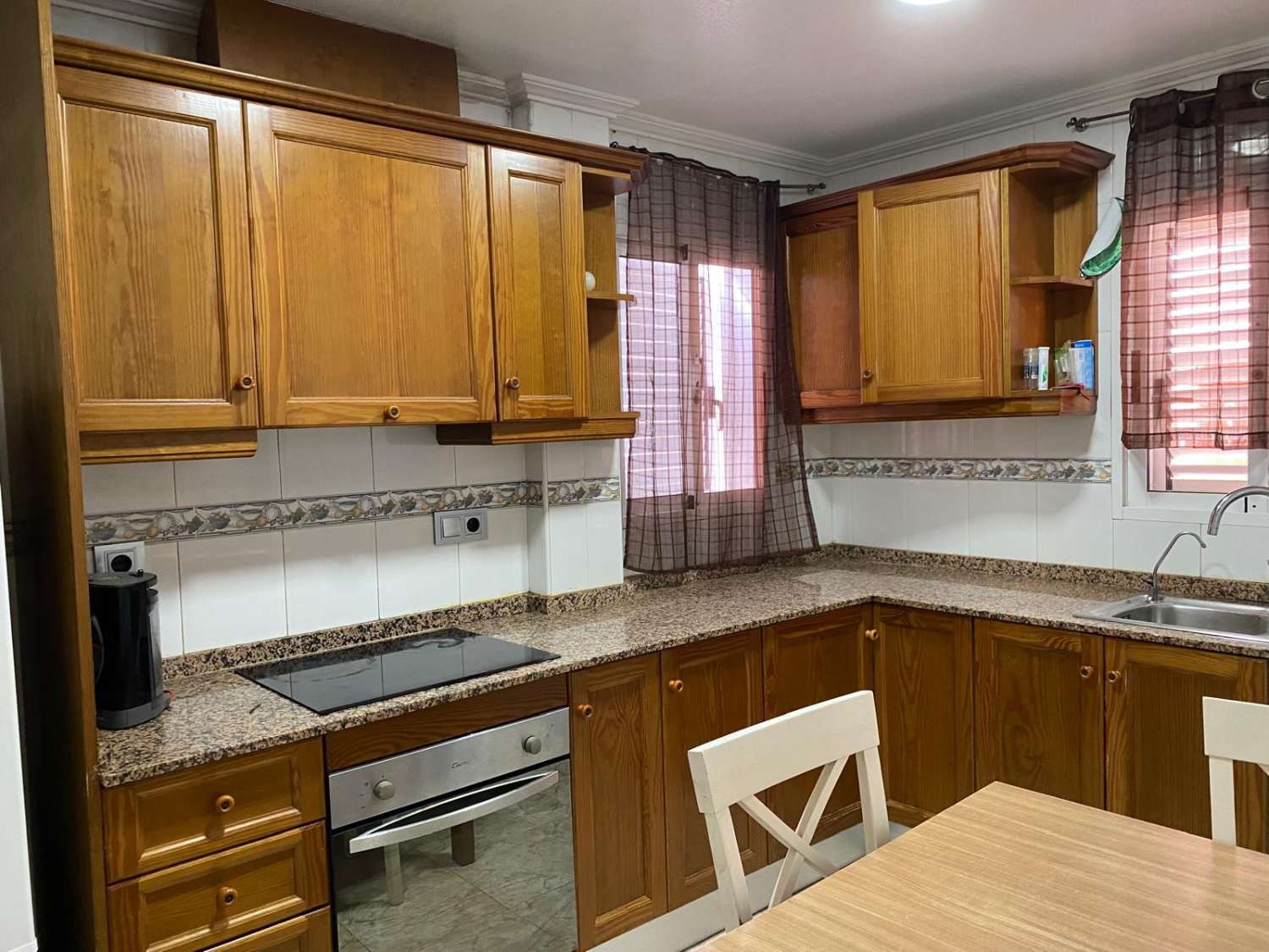 OFFRE. Villa individuelle près de la mer à Punta Prima