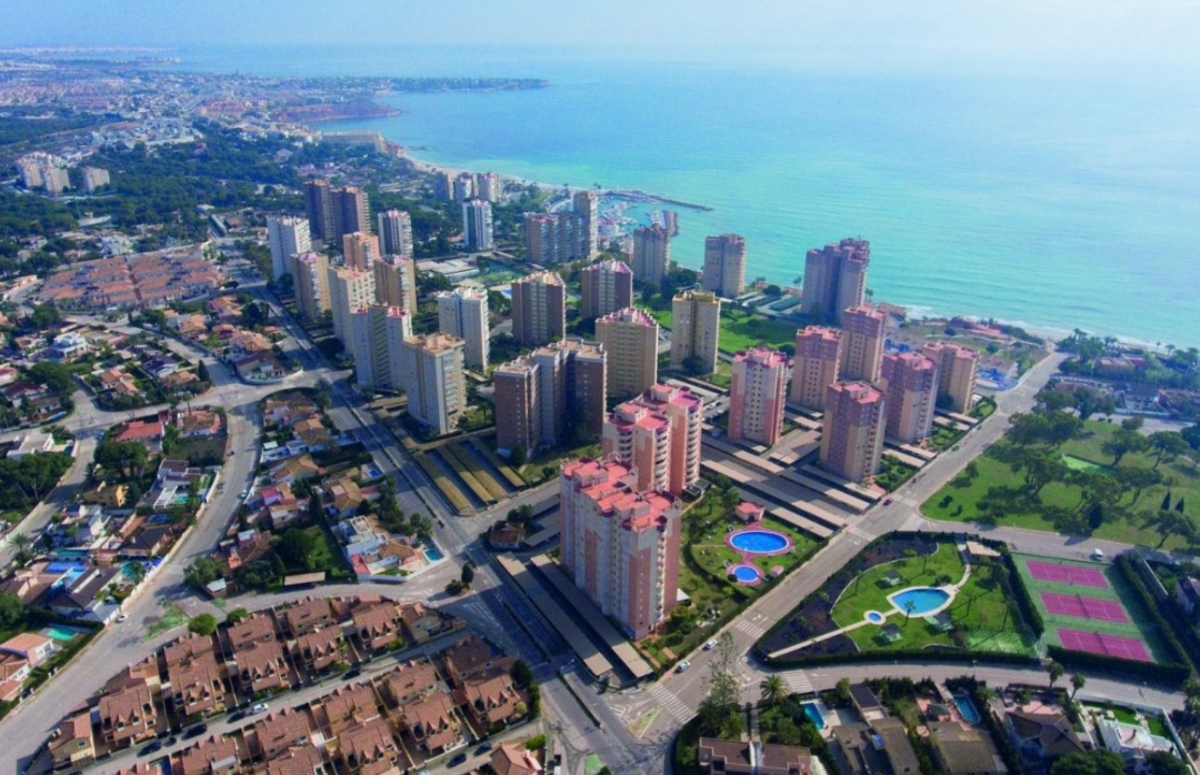 COMPLEXE RÉSIDENTIEL DE LUXE À PROXIMITÉ DE LA MER